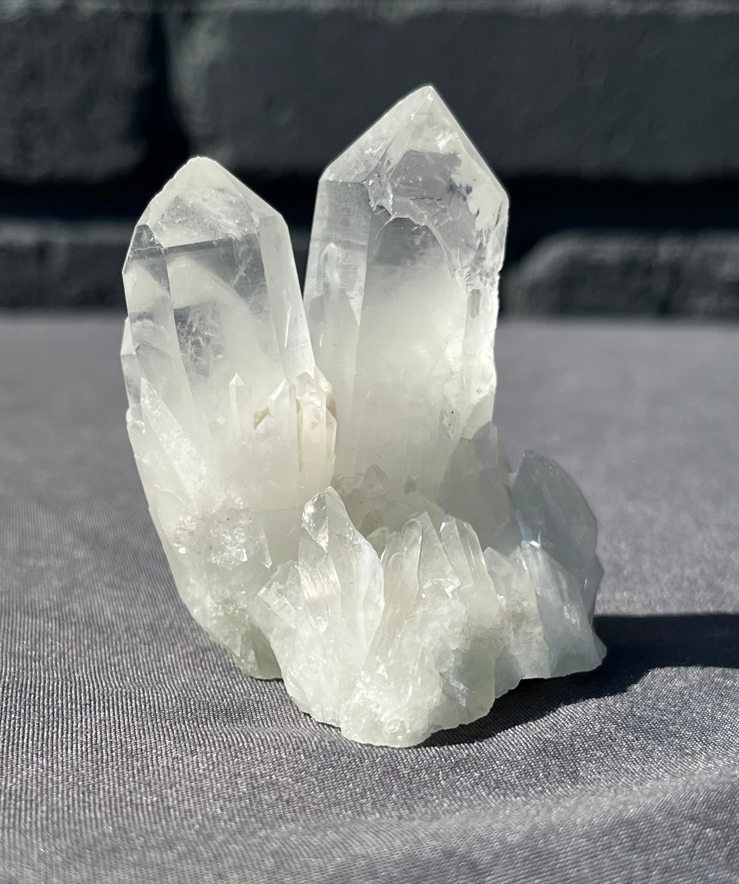 Quartz point clusters