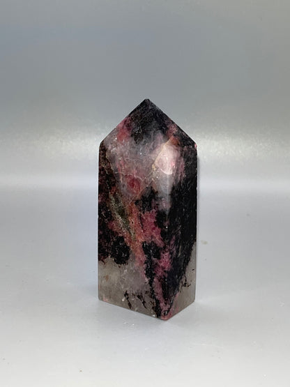 Rhodonite in Quartz