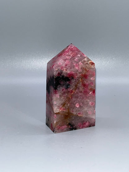 Rhodonite in Quartz