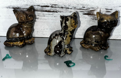 Picture Jasper Cat Carving